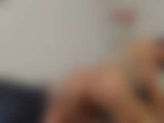 Adri Rogers's Live Sex Cam Show