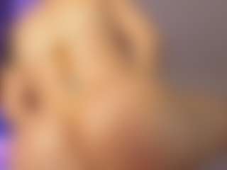 Adri Rogers's Live Sex Cam Show