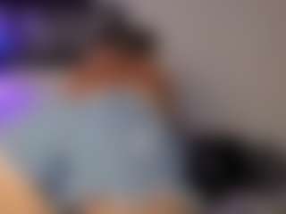 Adri Rogers's Live Sex Cam Show