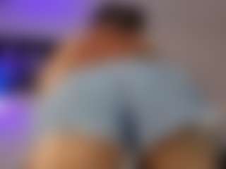 Adri Rogers's Live Sex Cam Show