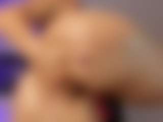 Adri Rogers's Live Sex Cam Show
