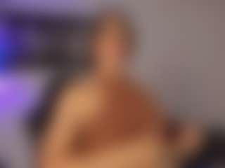 Adri Rogers's Live Sex Cam Show
