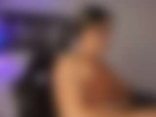 Adri Rogers's Live Sex Cam Show
