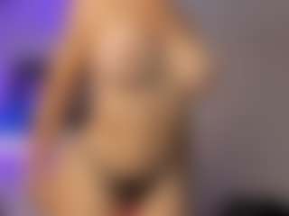 Adri Rogers's Live Sex Cam Show
