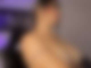 Adri Rogers's Live Sex Cam Show