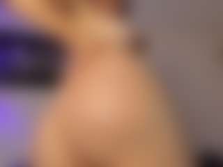 Adri Rogers's Live Sex Cam Show