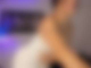Adri Rogers's Live Sex Cam Show