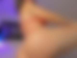 Adri Rogers's Live Sex Cam Show