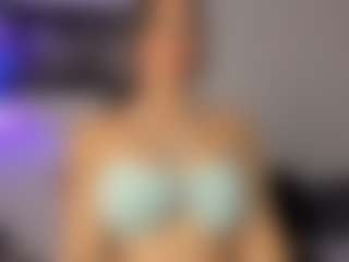 Adri Rogers's Live Sex Cam Show