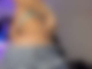 Adri Rogers's Live Sex Cam Show