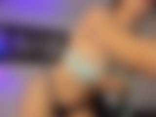 Adri Rogers's Live Sex Cam Show