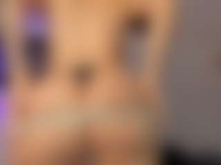 Adri Rogers's Live Sex Cam Show