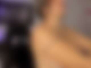 Adri Rogers's Live Sex Cam Show