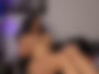 Adri Rogers's Live Sex Cam Show