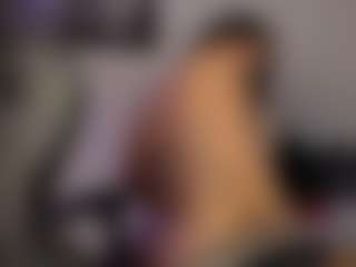 Adri Rogers's Live Sex Cam Show