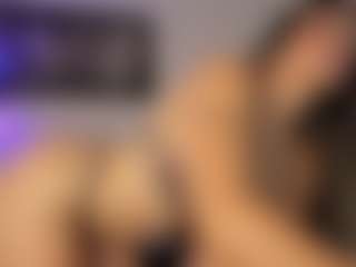 Adri Rogers's Live Sex Cam Show