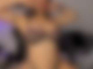 Adri Rogers's Live Sex Cam Show