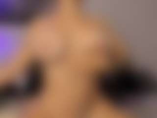 Adri Rogers's Live Sex Cam Show