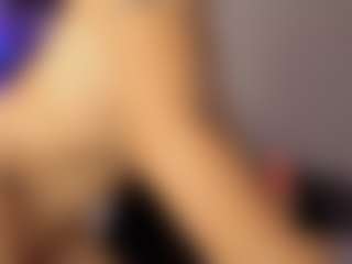 Adri Rogers's Live Sex Cam Show