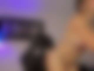 Adri Rogers's Live Sex Cam Show