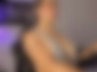 Adri Rogers's Live Sex Cam Show