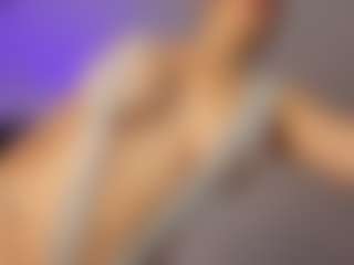 Adri Rogers's Live Sex Cam Show