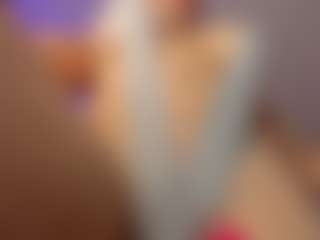 Adri Rogers's Live Sex Cam Show
