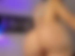Adri Rogers's Live Sex Cam Show