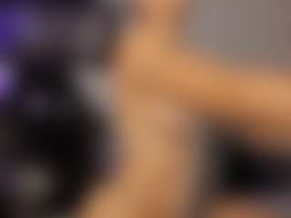 Adri Rogers's Live Sex Cam Show