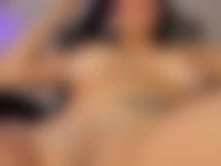 Adri Rogers's Live Sex Cam Show
