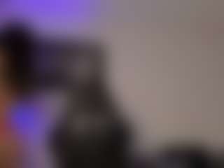 Adri Rogers's Live Sex Cam Show