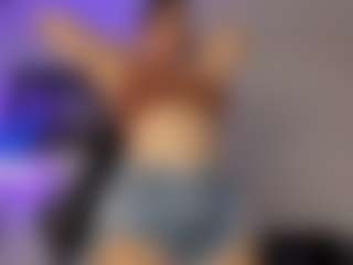 Live cam show with Adri Rogers - Big Ass on Hubzter Live