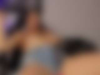 Adri Rogers's Live Sex Cam Show