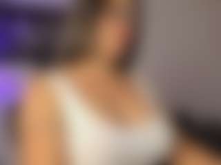 Adri Rogers's Live Sex Cam Show