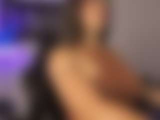 Adri Rogers's Live Sex Cam Show