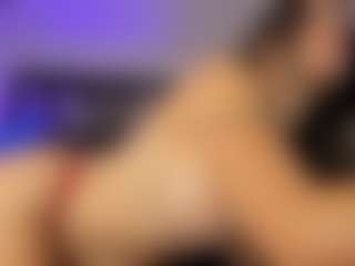 Adri Rogers's Live Sex Cam Show
