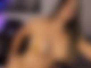 Adri Rogers's Live Sex Cam Show