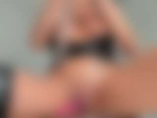 xoanax's Live Sex Cam Show