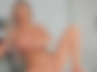 xoanax's Live Sex Cam Show