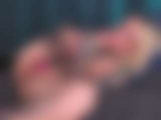 Live cam show with diana_rotor - Shaved Pussy on livesuperchat.net