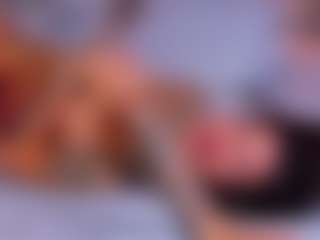 Live cam show with sonyaparker - Bedroom on Milfs Live