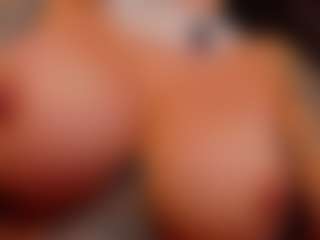 Live cam show with sonyaparker - Petite Teen (18+) on Camsoda