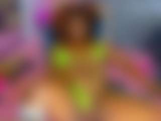 Live cam show with nalajoyce - Middle Aged on justonemore.cc
