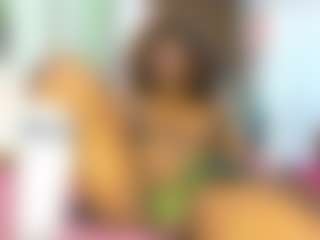 nalajoyce MILF webcam performer live streaming