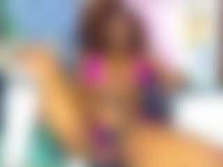 nalajoyce MILF webcam performer live streaming
