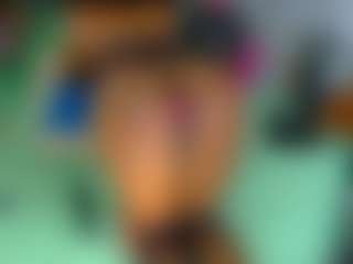 Live cam show with nalajoyce - Brown Hair MILF on Gym Cam Girls