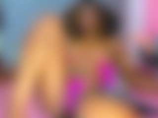 Pokaz na żywo z nalajoyce - Ebony Shaved Pussy na Camsoda
