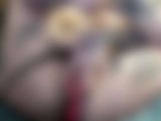 Live cam show with pamelagunns - MILF on Latina Girls