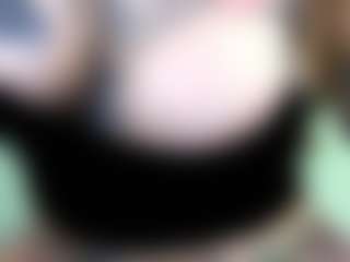 Live cam show with pamelagunns - Mature on Instabang