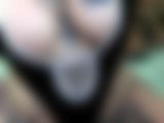 Live cam show with pamelagunns - Middle Aged on hrnylive.com